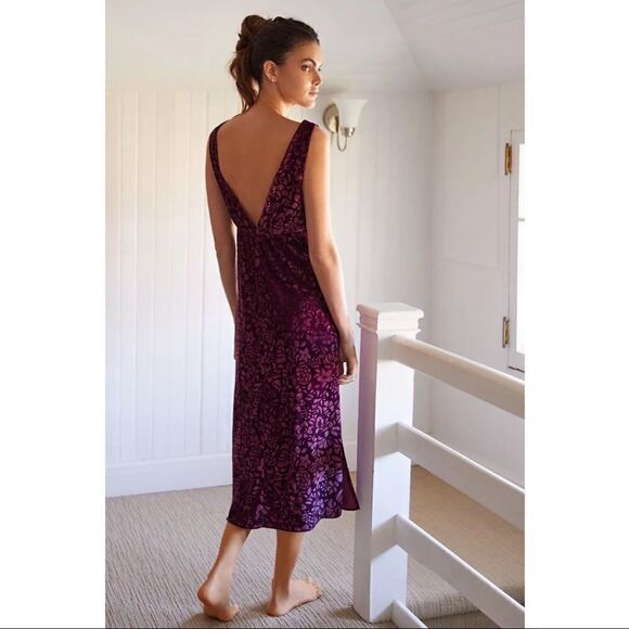 NEW Anthropologie Velvet Burnout Floral Lounge Slip V-Neck Midi Dress Medium - Picture 2 of 3